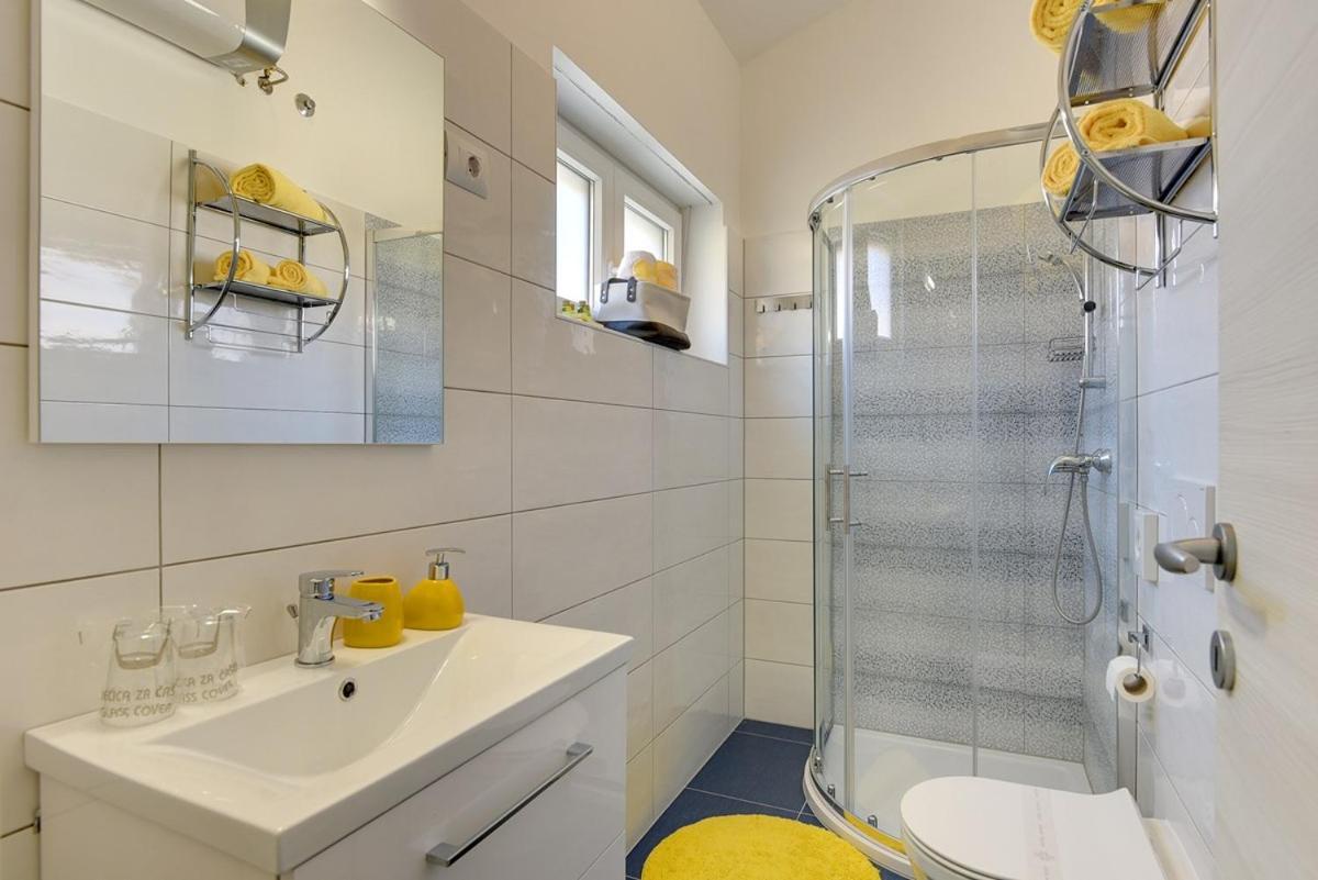 Villa Sunny Home Воднян Екстер'єр фото