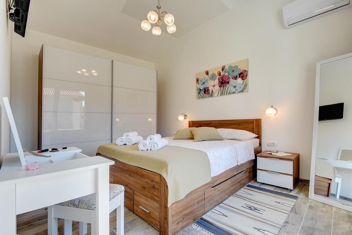 Villa Sunny Home Воднян Екстер'єр фото