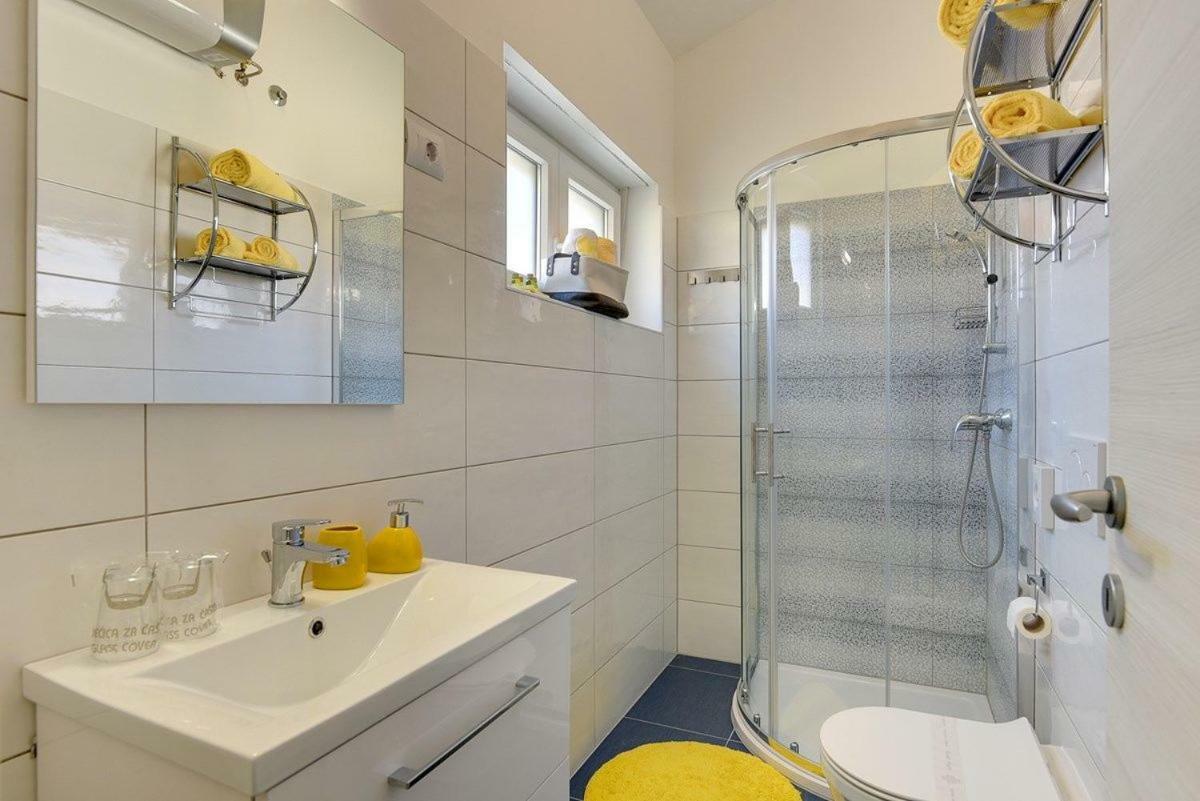 Villa Sunny Home Воднян Екстер'єр фото