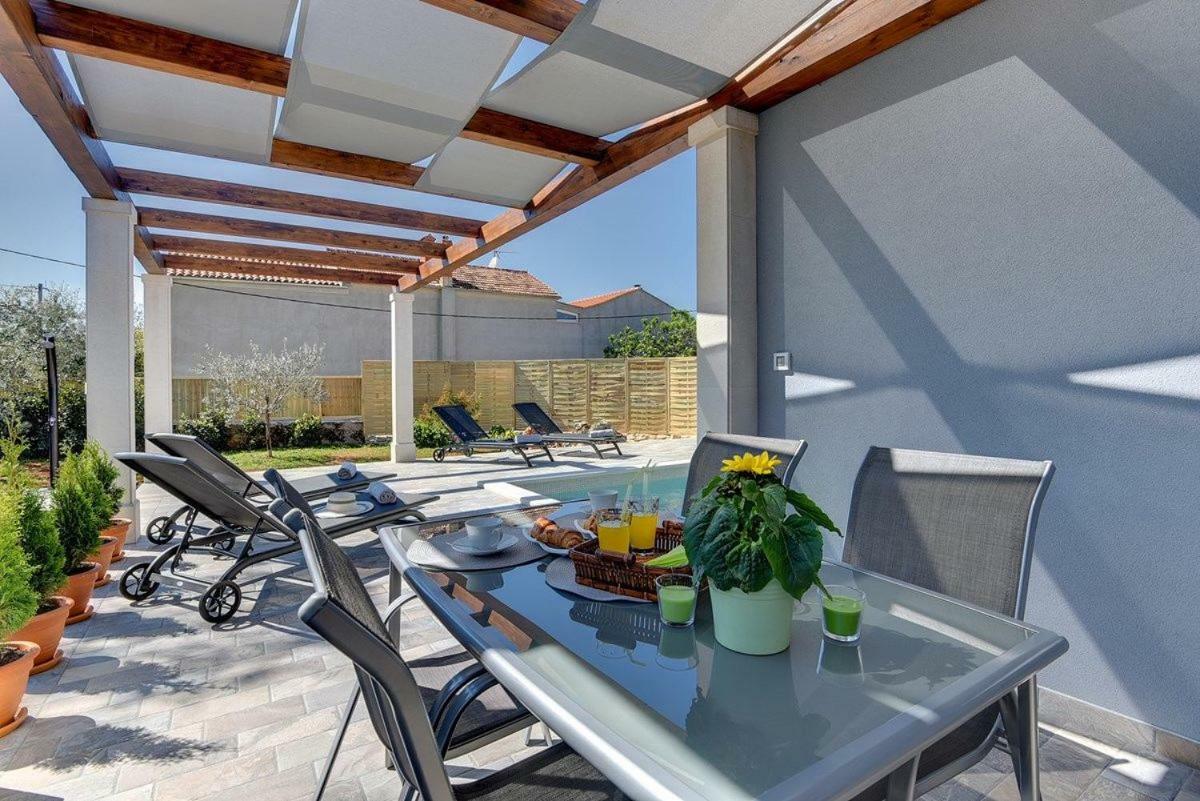 Villa Sunny Home Воднян Екстер'єр фото